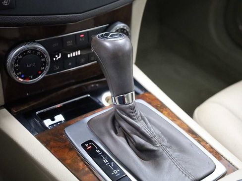 Used 2011 Mercedes-Benz C 300 4MATIC Sedan image 25