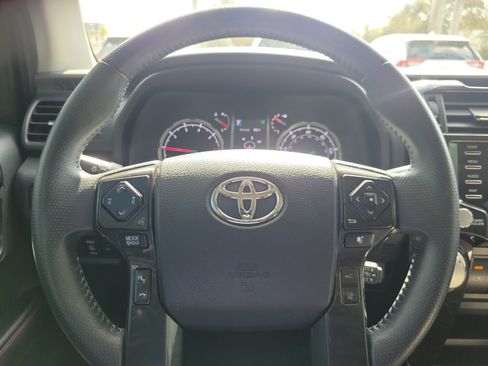Used 2022 Toyota 4Runner TRD Off-Road Premium image 23
