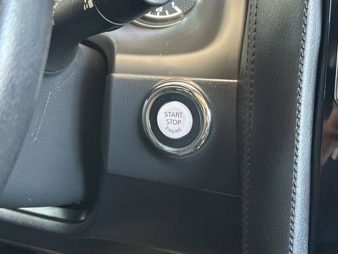 Used 2022 Nissan Armada SL w/ Captain's Chairs Package image 24