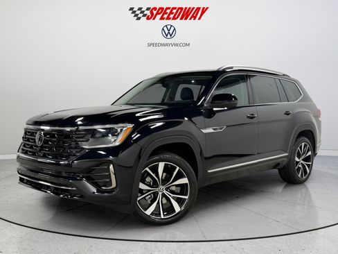 Used 2025 Volkswagen Atlas SEL Premium R-Line image 3