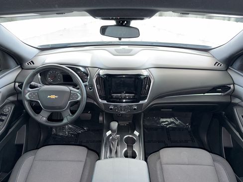 Used 2023 Chevrolet Traverse LT FWD image 15