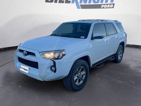 Used 2018 Toyota 4Runner SR5 Premium image 1