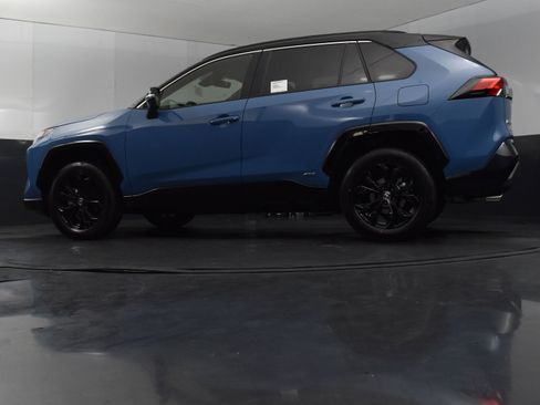 Used 2025 Toyota RAV4 XSE image 38
