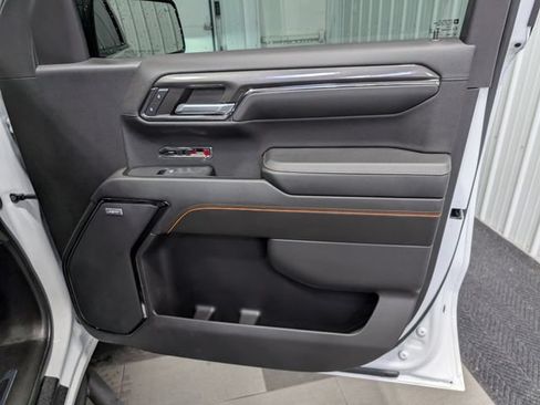 Used 2024 GMC Sierra 1500 AT4 w/ Technology Package AWD/4WD image 28