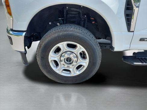 Used 2026 Ford F250 XLT AWD/4WD image 27