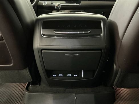 Used 2023 Cadillac Escalade ESV Sport Platinum w/ LPO, ONYX Package AWD/4WD image 27