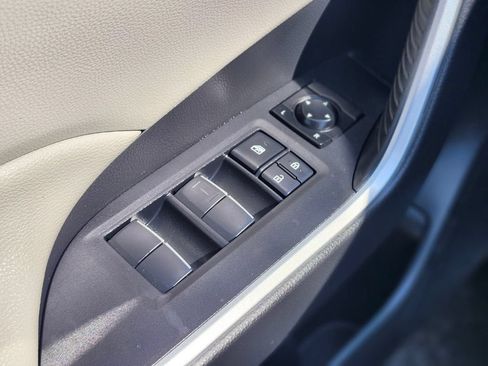 Used 2020 Toyota RAV4 XLE Premium AWD/4WD image 15