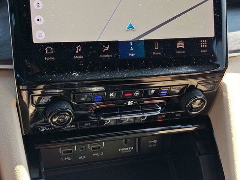 Certified 2023 Jeep Grand Cherokee 4WD 4xe w/ Luxury Tech Group II image 16