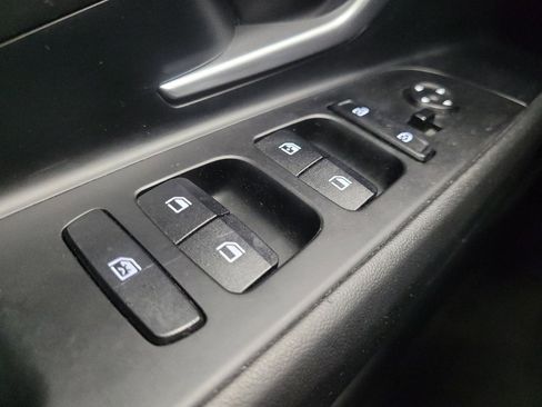 Used 2023 Hyundai Elantra Limited image 27