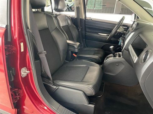 Used 2015 Jeep Compass Latitude AWD/4WD image 18