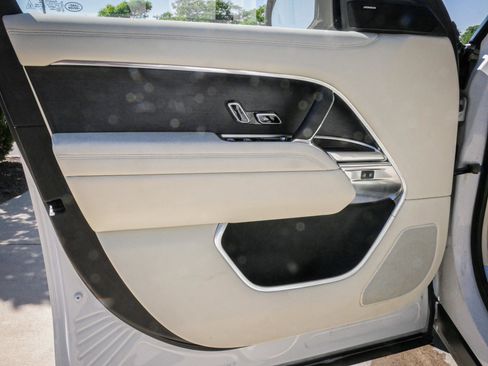 Used 2023 Land Rover Range Rover SE AWD/4WD image 14