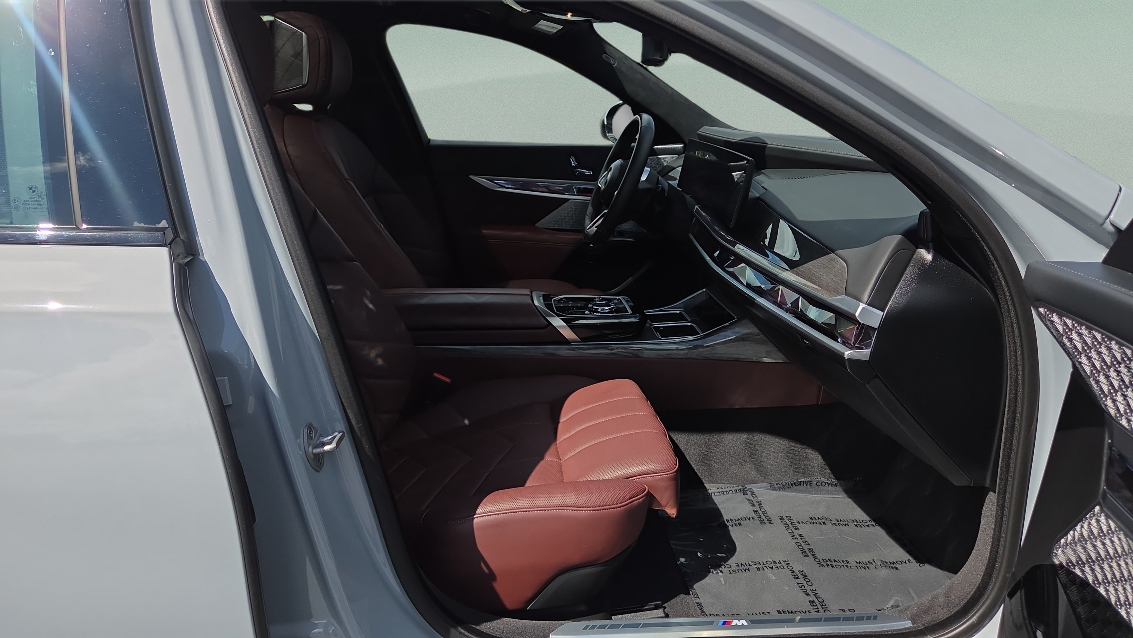 Certified 2023 BMW i7 xDrive60 AWD/4WD image 16
