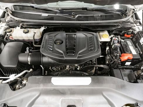 Used 2024 Jeep Wagoneer L Series II w/ Flexible Seating Group image 3