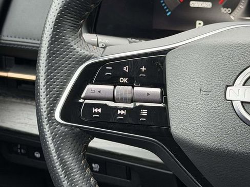 Used 2023 Nissan Ariya FWD image 21