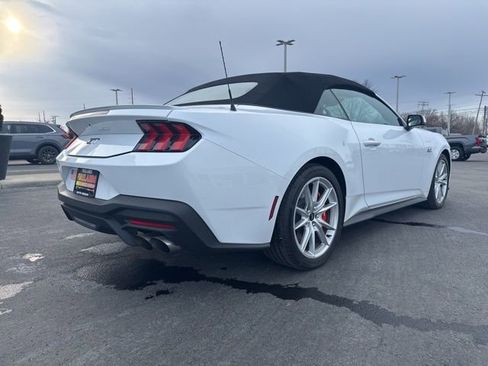 Used 2024 Ford Mustang GT Premium image 7