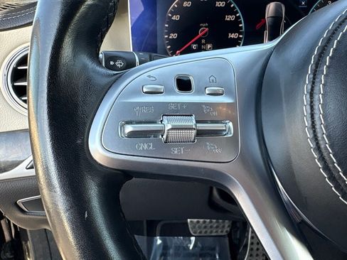 Used 2018 Mercedes-Benz S 560 Sedan image 29