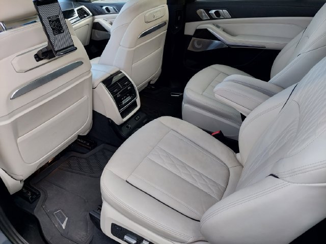 Used 2023 BMW X7 xDrive40i w/ Executive Package AWD/4WD image 40