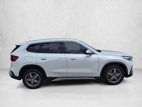 Used 2023 BMW X1 xDrive28i w/ Premium Package AWD/4WD image 4