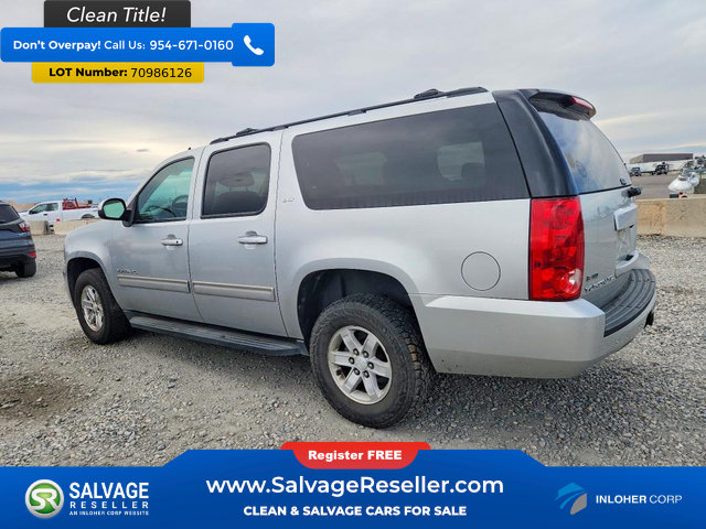 Used 2012 GMC Yukon XL SLT w/ SLT-2 Equipment Package AWD/4WD image 3