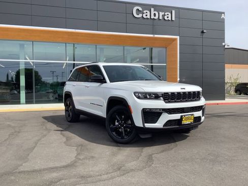 New 2026 Jeep Grand Cherokee Limited w/ Limited Altitude Package image 2