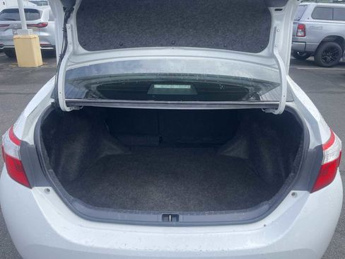 Used 2016 Toyota Corolla LE image 19