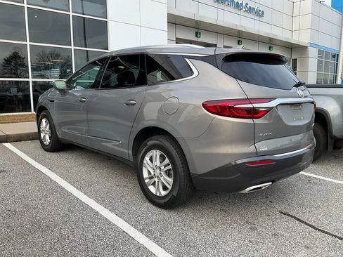 Used 2018 Buick Enclave Essence image 5