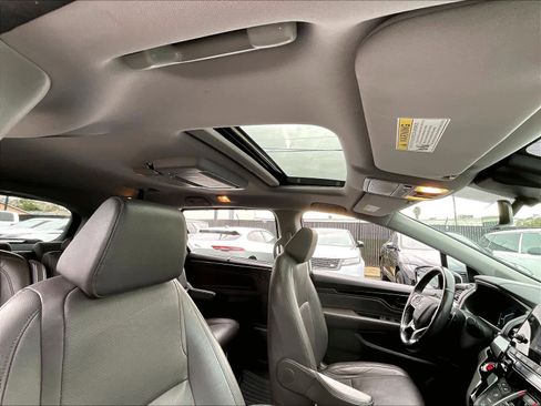 Used 2018 Honda Odyssey Elite image 24