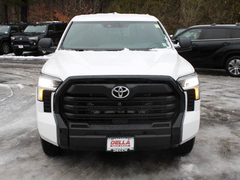 New 2026 Toyota Tundra SR image 2