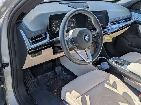 Used 2025 BMW X1 xDrive28i AWD/4WD image 8