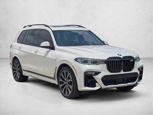 Used 2021 BMW X7 M50i AWD/4WD image 2