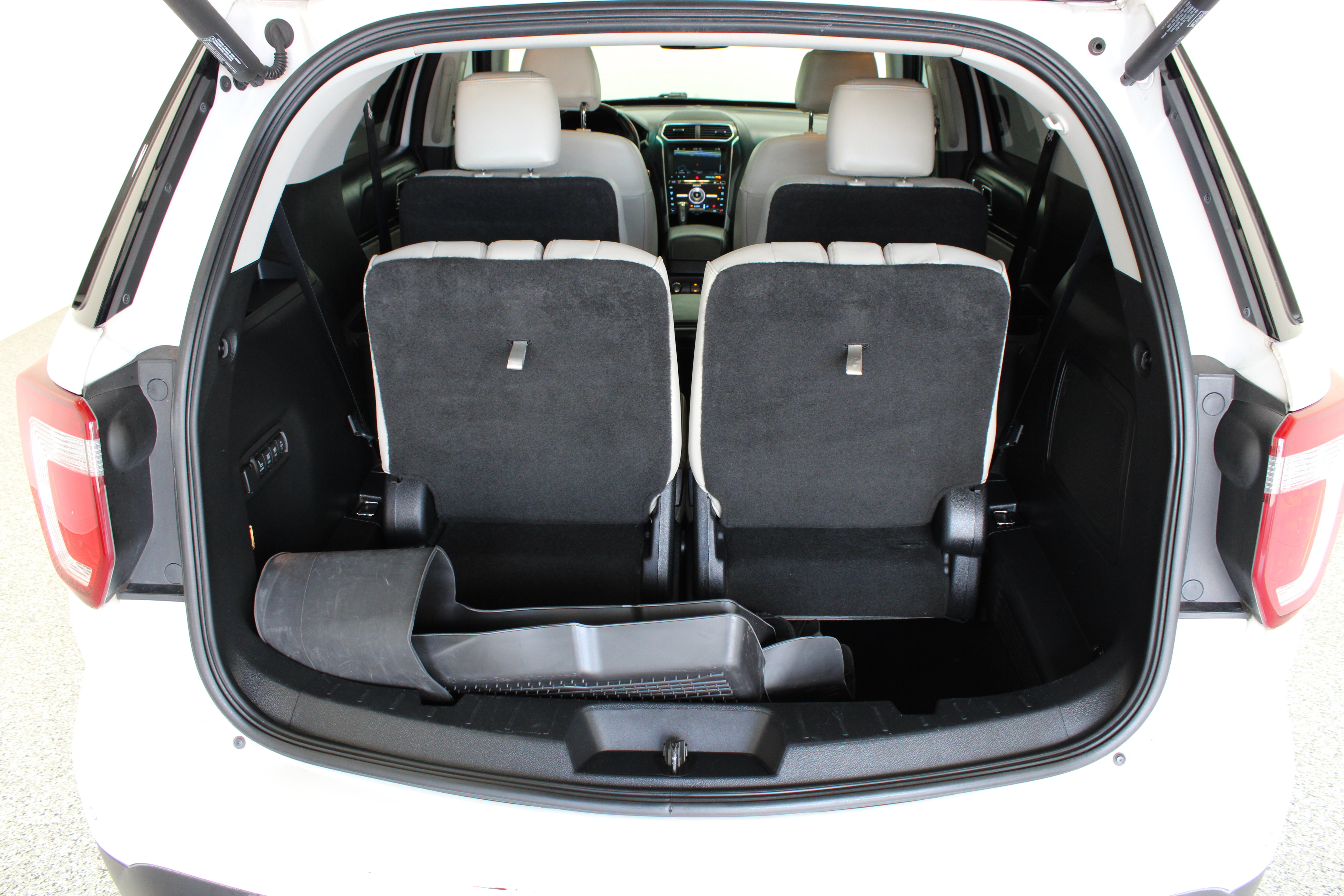 Used 2017 Ford Explorer Platinum AWD/4WD image 36
