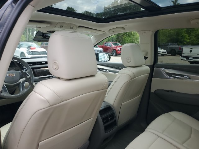 Certified 2022 Cadillac XT5 Premium Luxury AWD/4WD image 10