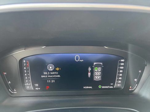 Used 2025 Honda Pilot Elite image 13