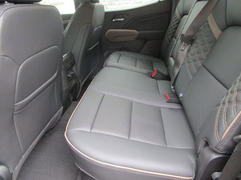New 2026 GMC Canyon Denali AWD/4WD image 17