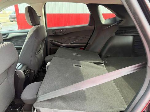 Used 2022 Ford Escape SE w/ Cold Weather Package image 36