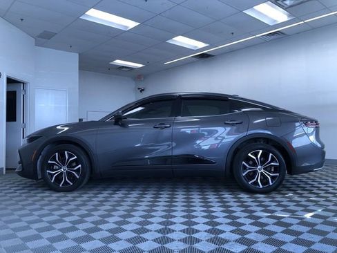 Certified 2023 Toyota Crown Limited image 13