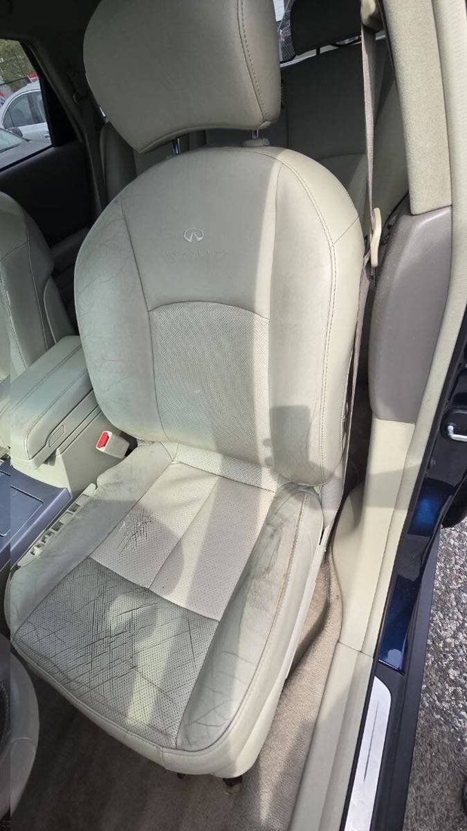 Used 2005 INFINITI FX35 AWD w/ (U01) Technology Pkg image 7