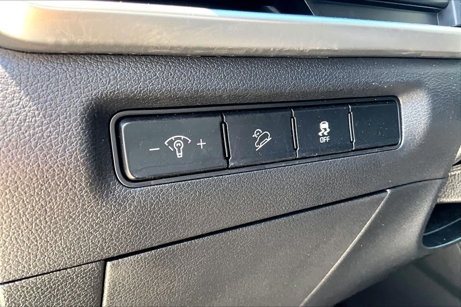 Used 2023 Kia Telluride S AWD/4WD image 32
