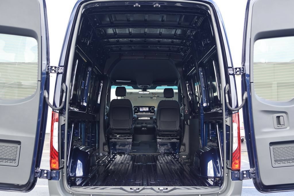 New 2026 Mercedes-Benz Sprinter 2500 image 8