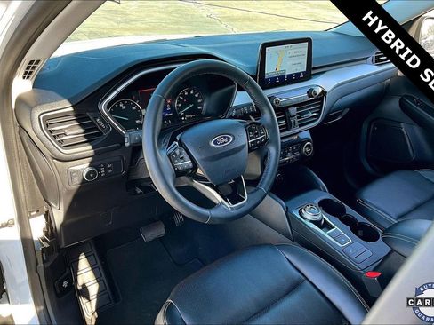 Used 2021 Ford Escape SEL image 16