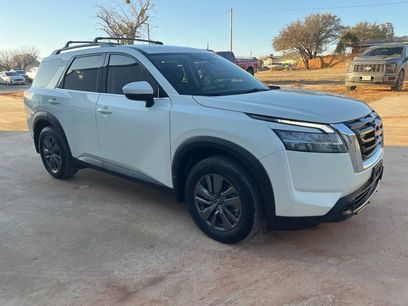 Used 2022 Nissan Pathfinder SV