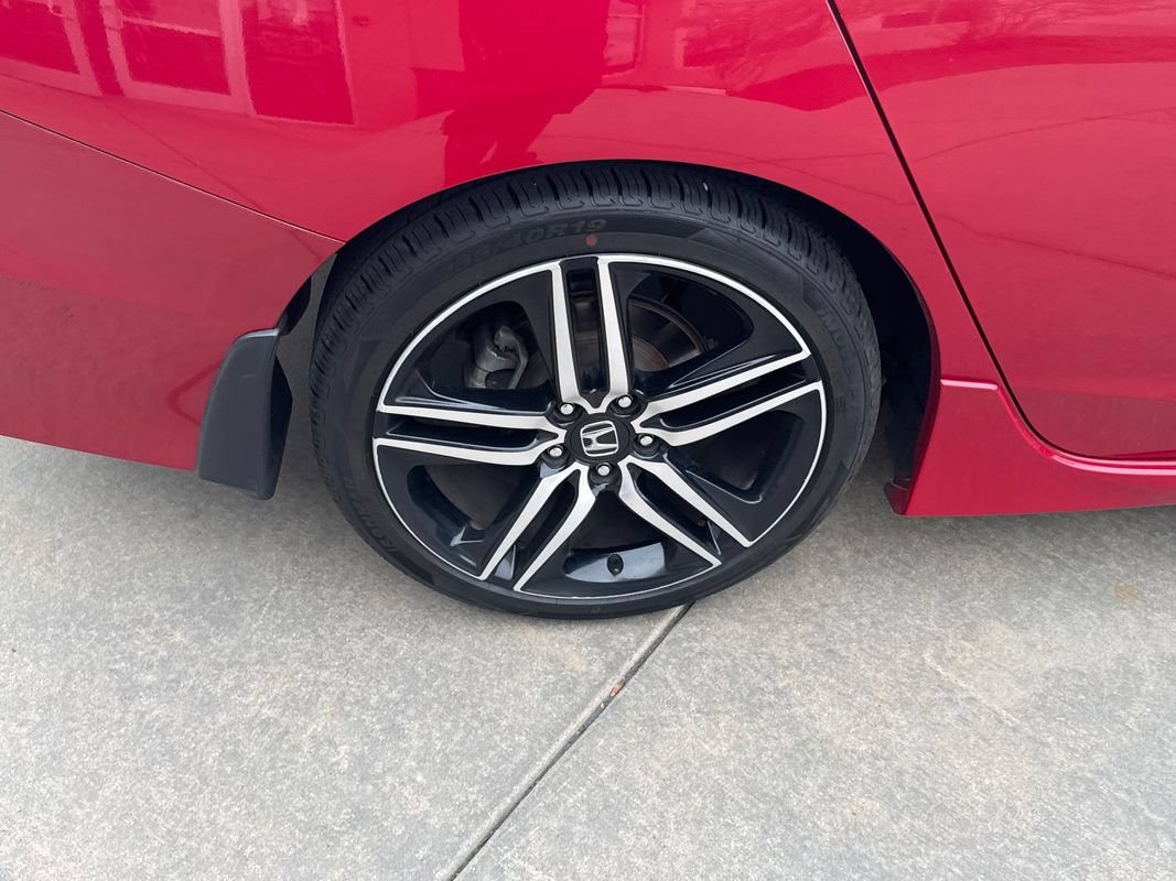 Used 2017 Honda Accord Sport image 15