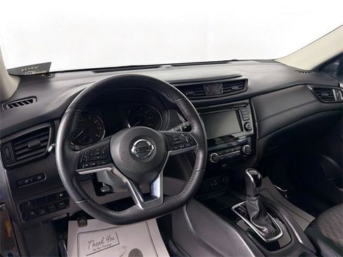 Used 2020 Nissan Rogue S image 9