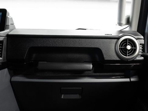 Used 2024 INEOS Grenadier Fieldmaster Edition image 31