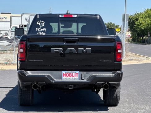 New 2026 RAM 1500 4x4 Crew Cab image 4
