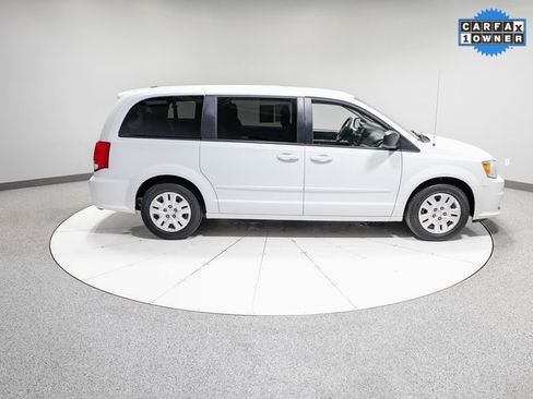 Used 2017 Dodge Grand Caravan SE w/ Power Window Group image 27