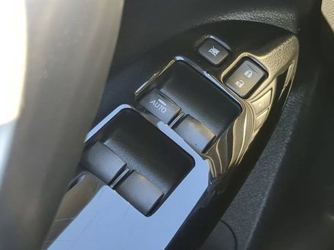 Used 2025 Mitsubishi Eclipse Cross LE image 22