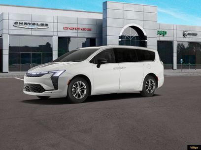 New 2027 Chrysler Pacifica Select w/ Family Tech Group