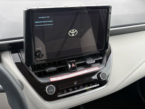 Certified 2026 Toyota Corolla LE FWD image 10