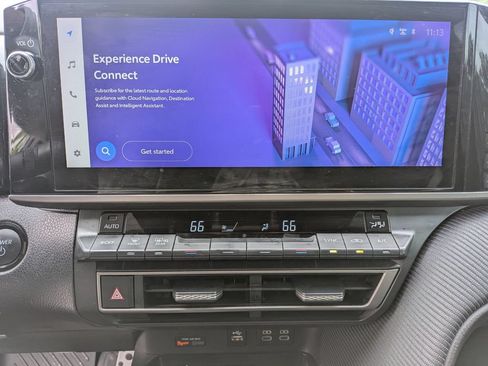 Used 2025 Toyota Camry SE w/ Multimedia Upgrade Package FWD image 18